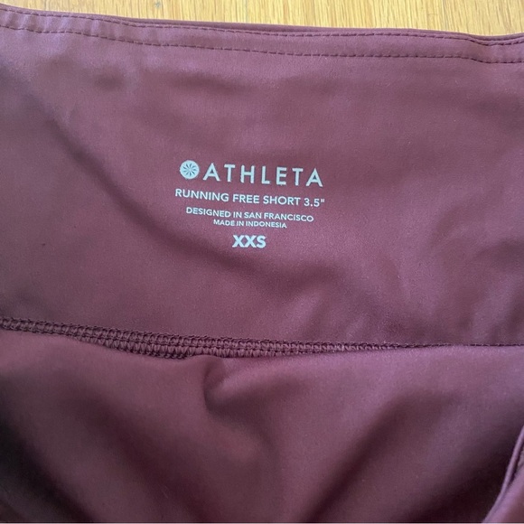 Athleta Running Free Shorts - Picture 4 of 4